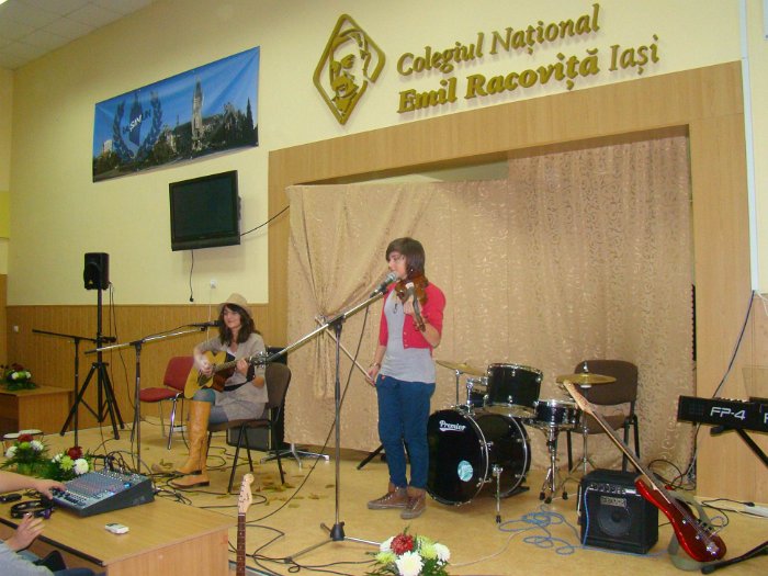 121-at2011